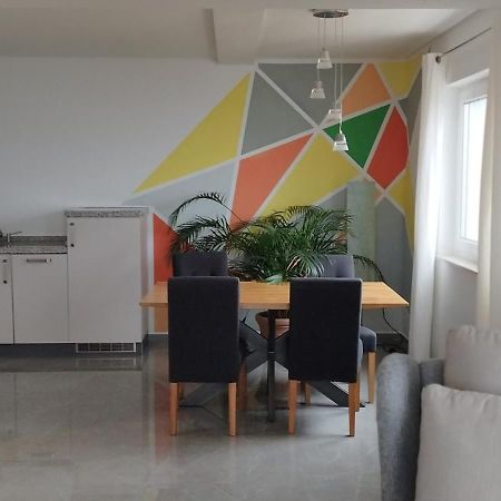 Aparthotel Dalmacija 普利拉卡 外观 照片