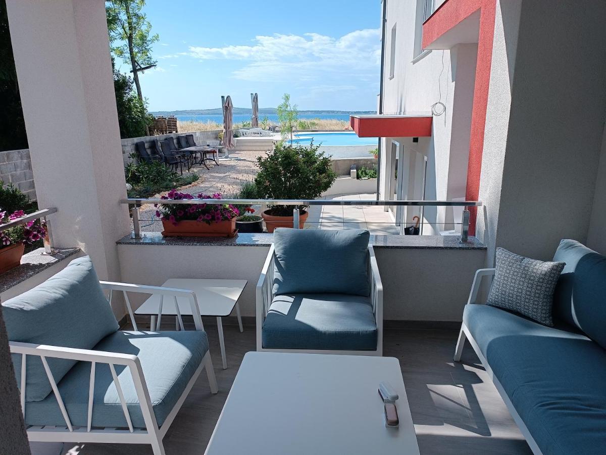 Aparthotel Dalmacija 普利拉卡 外观 照片