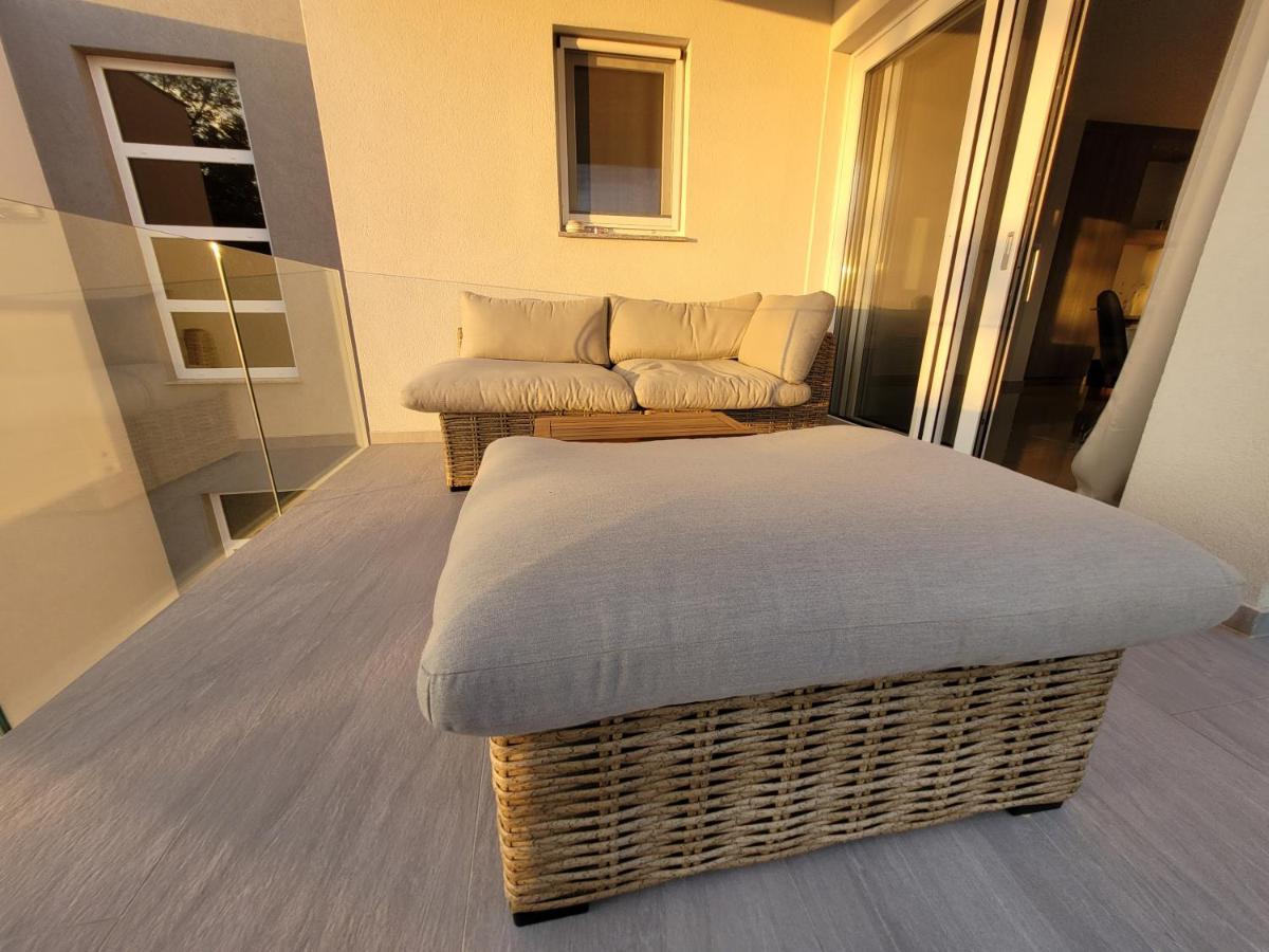 Aparthotel Dalmacija 普利拉卡 外观 照片