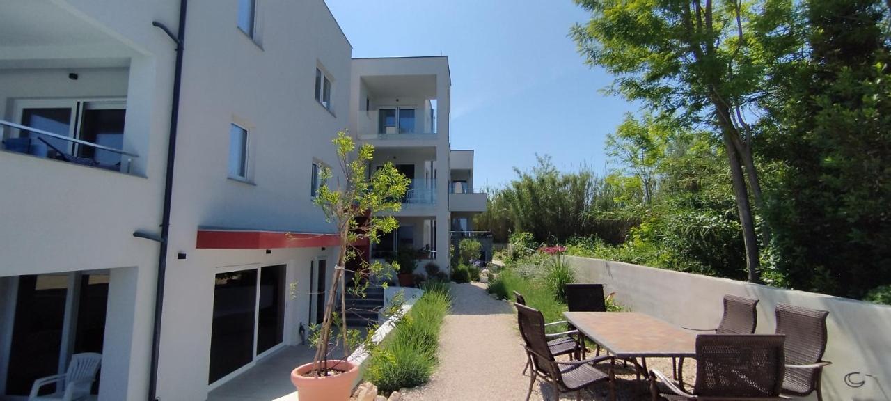 Aparthotel Dalmacija 普利拉卡 外观 照片